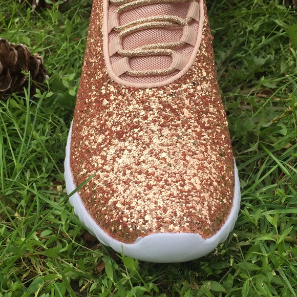 📛 1 LEFT-SALE📛 ROSE GOLD GLITTER SNEAKERS NIB⭕️ - Picture 4 of 8